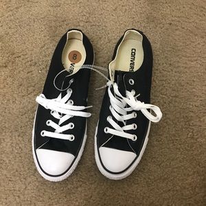 Converse low top