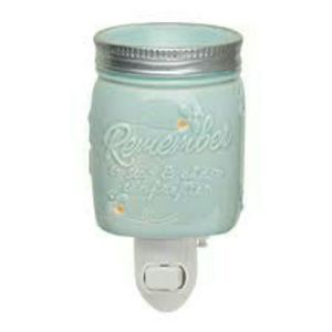 Authentic scentsy plug in warmer