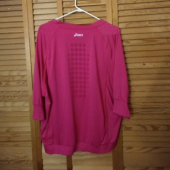Asics Top - Picture 2 of 3