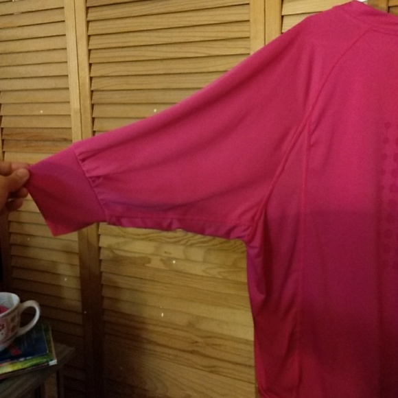 Asics Top - Picture 3 of 3