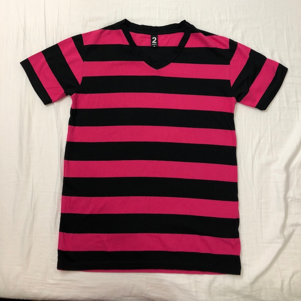 🛒SALE 🛒 Vneck Tshirt M