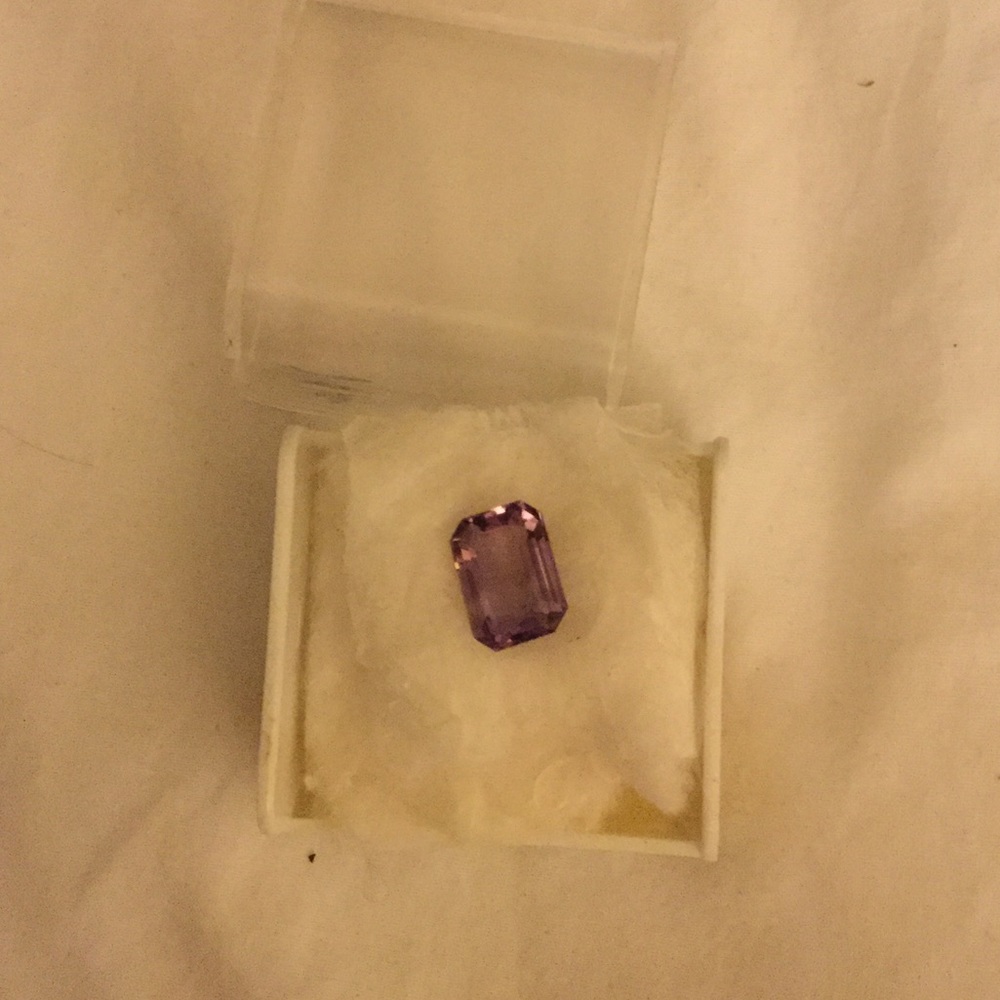 Loose amethyst