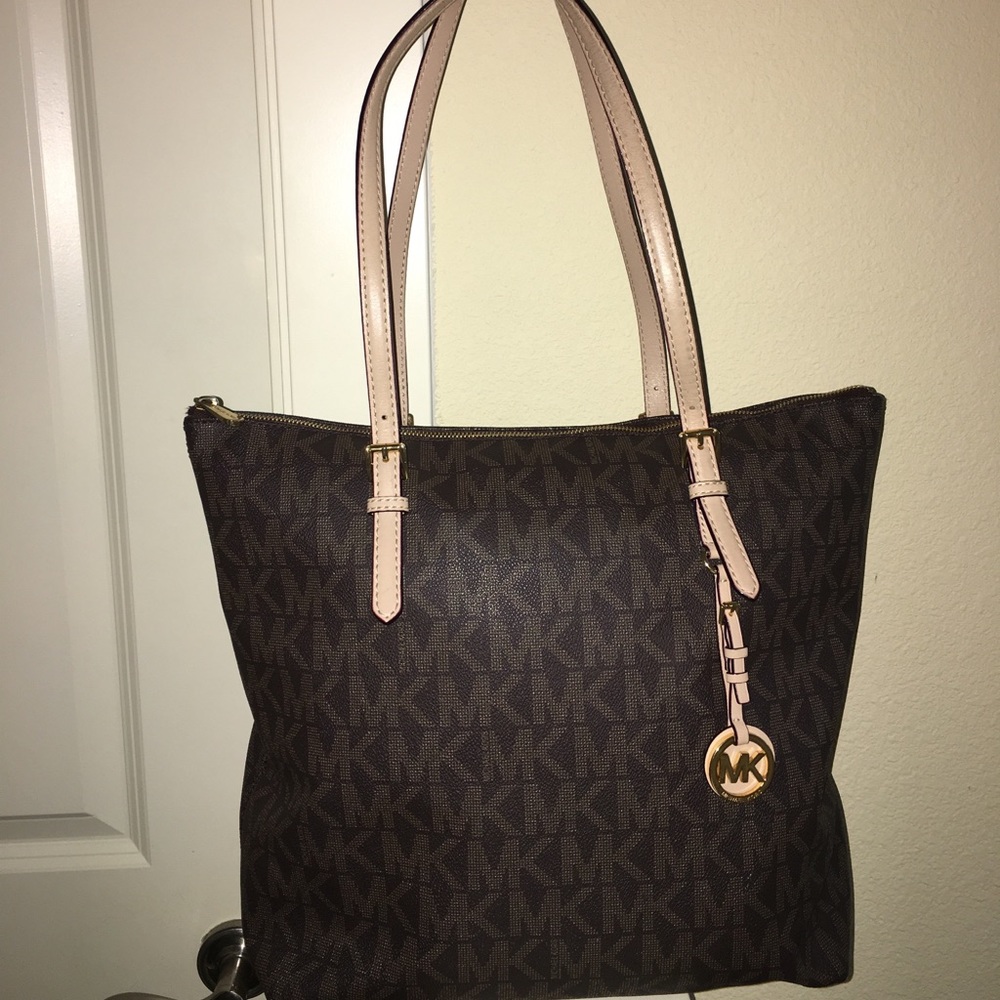 Michael Kors signature MK tote