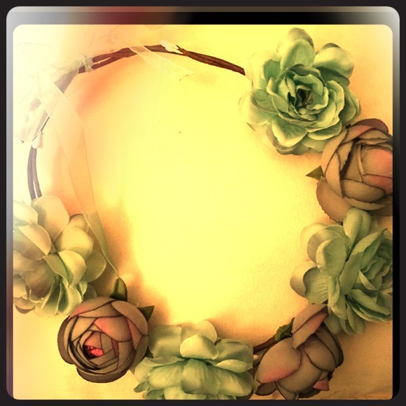 🆕 🌺FLOWER HEADBAND HALO in BEAUTIFUL BLUES🌺 - Picture 1 of 8