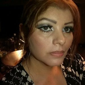 Meet your Posher, Luz maria