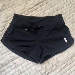 💥price drop💥 Zella shorts. Size Medium.
