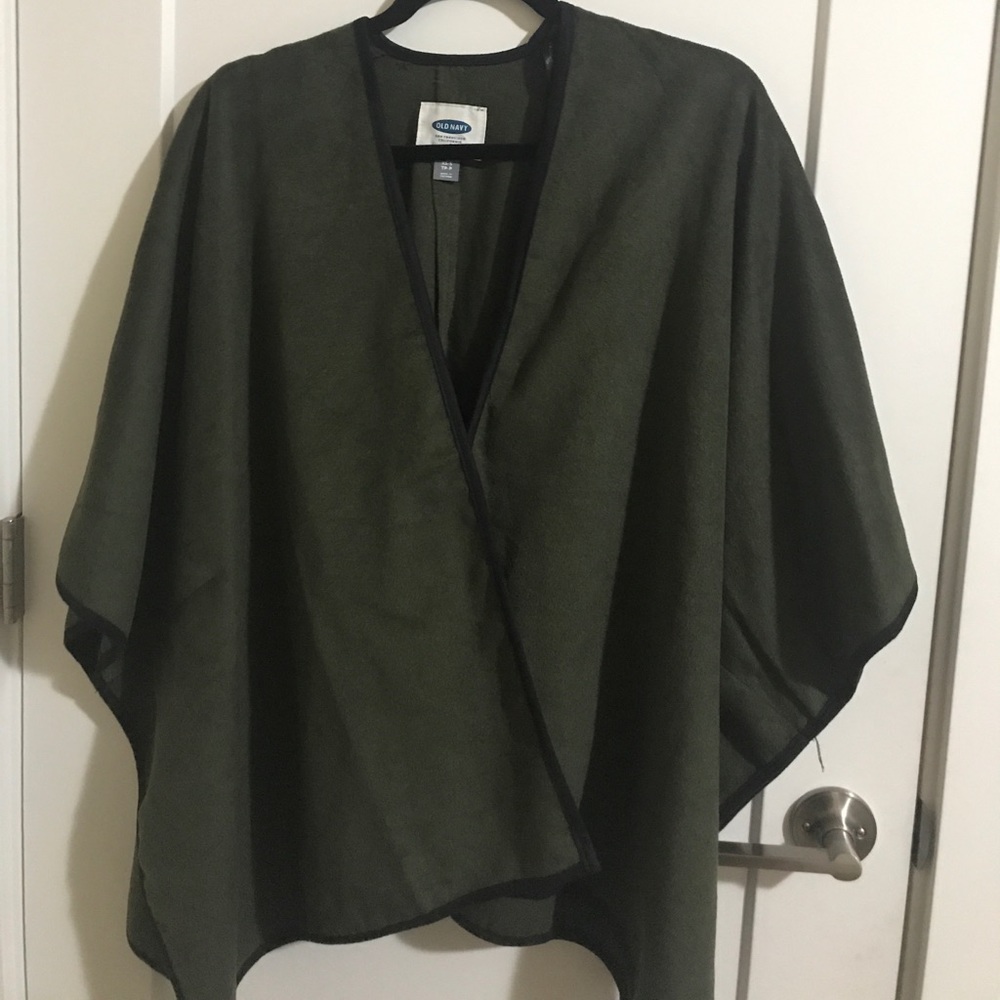 ✨ OLIVE GREEN CAPE COAT ✨