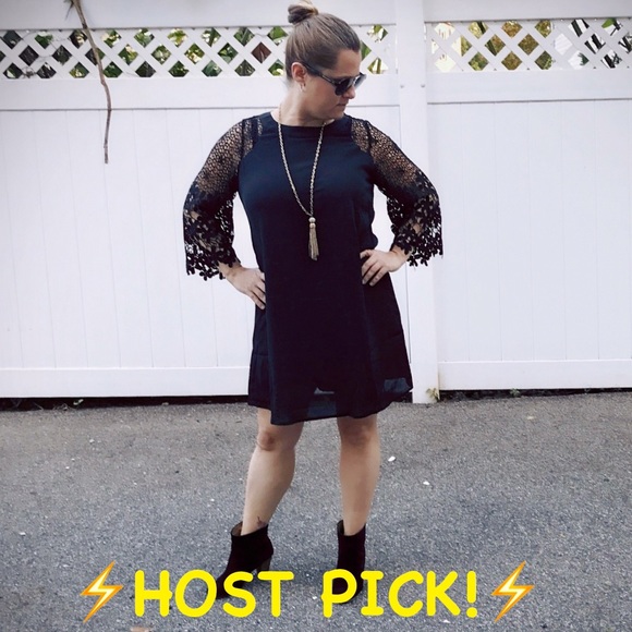 💕HP💕Casual Shift Dress w Lace Sleeves in Black - Picture 2 of 8