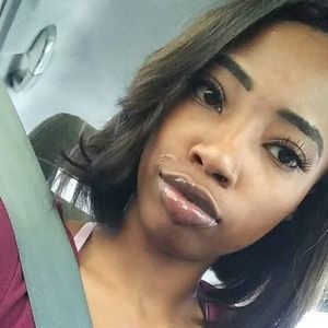 Meet your Posher, Janelle