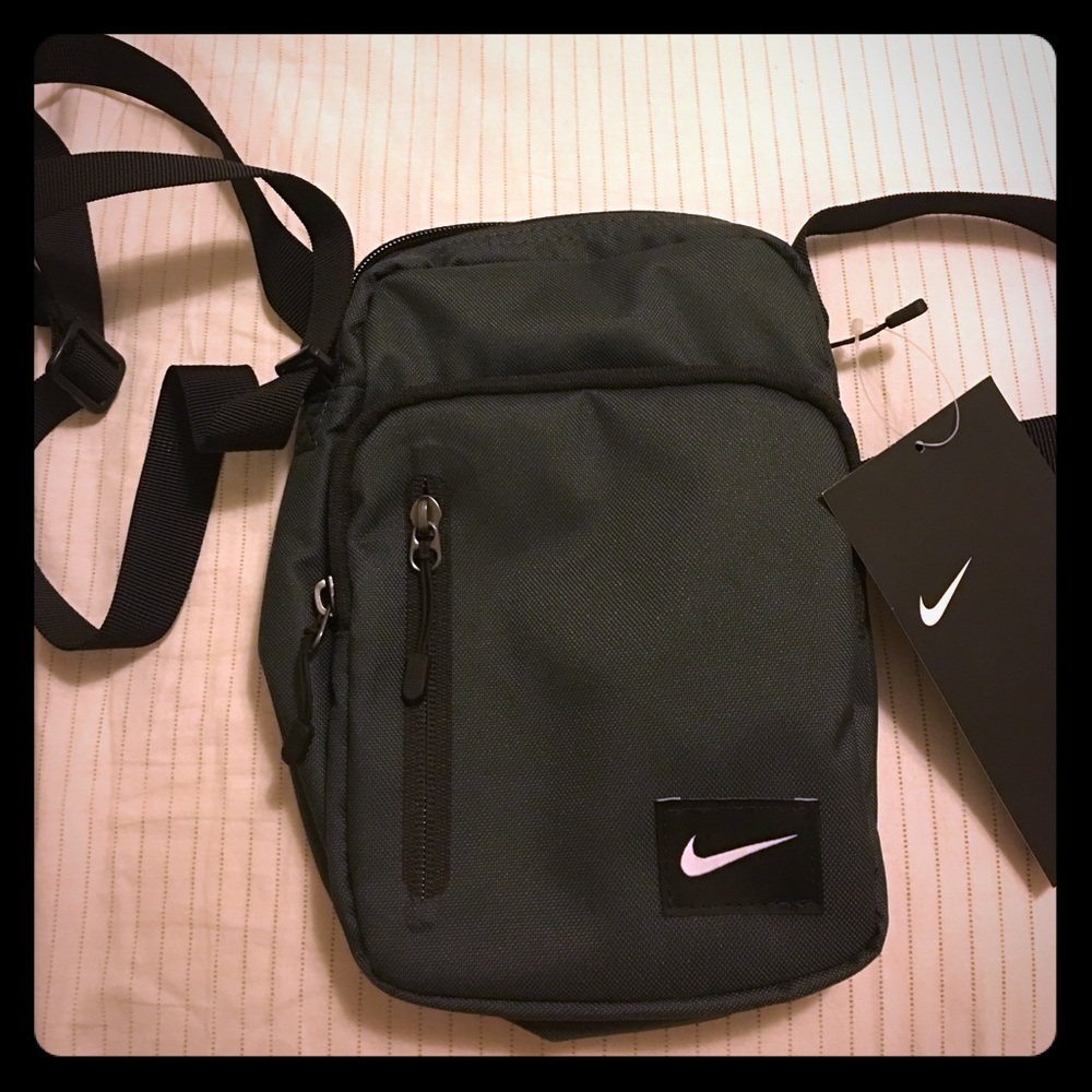 Nike small shoulder bag