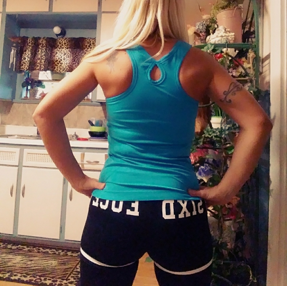 Morera workout top