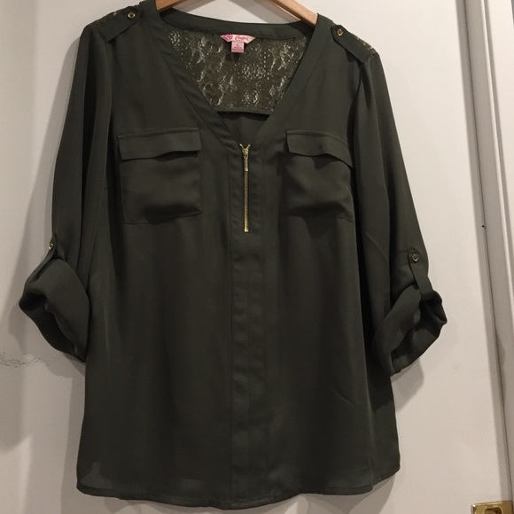 Blouse - Picture 2 of 3