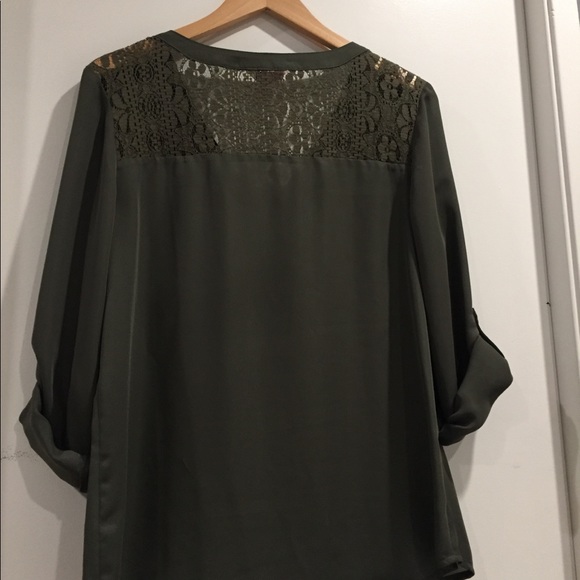 Blouse - Picture 3 of 3