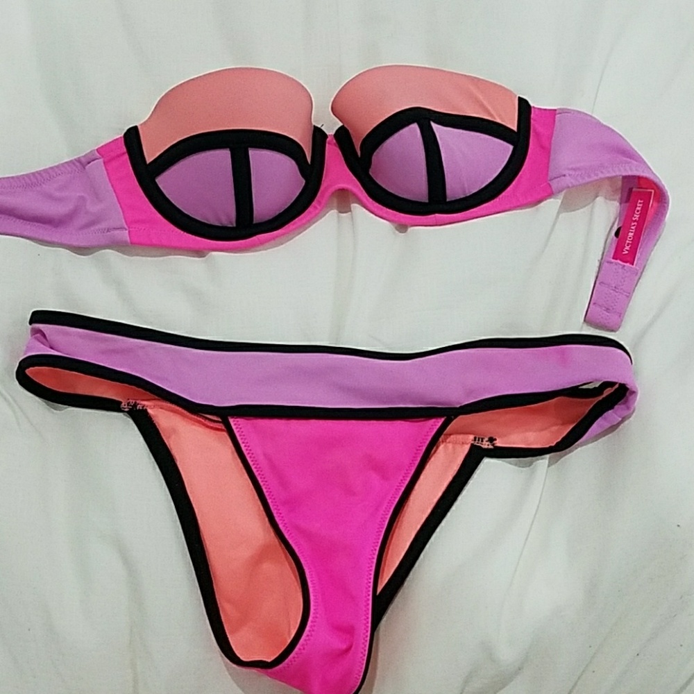 Victoria's secret bikini set