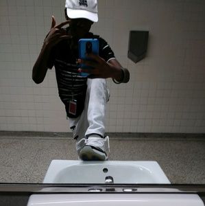 Meet your Posher, Cobey