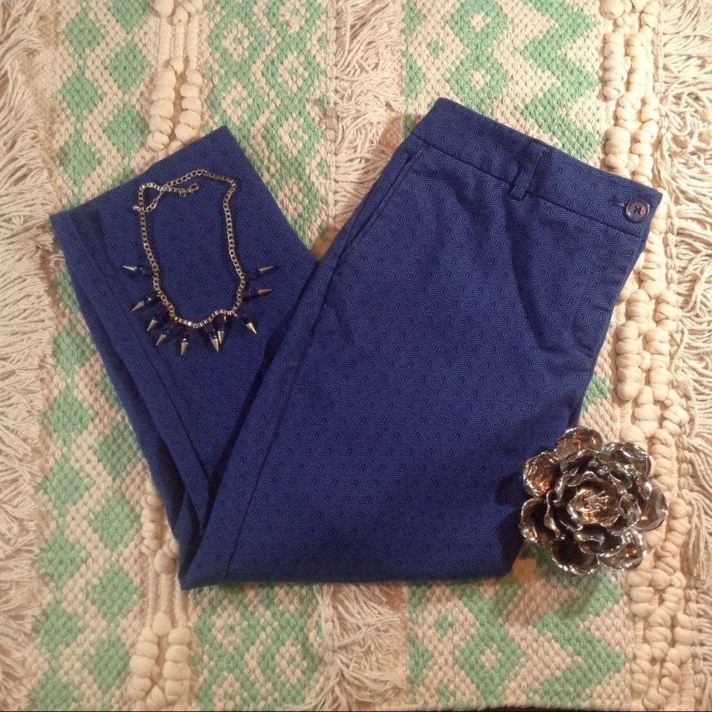Patterned Cropped Pants - Office/Career Wear
