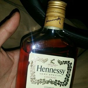 Meet your Posher, Eusebio