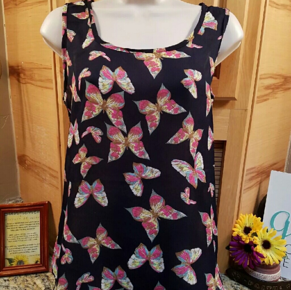 🎃 New! Navy Blue Butterfly Top Size Medium