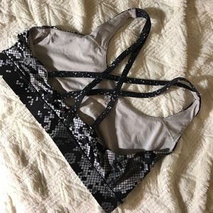 Lululemon sports bra