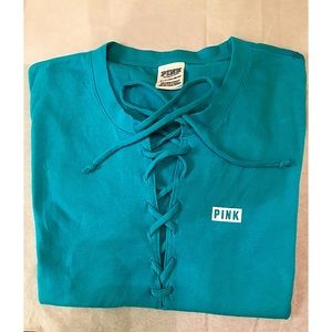 VS PINK CAMPUS LACE UP TEE •SIZE XS🦋