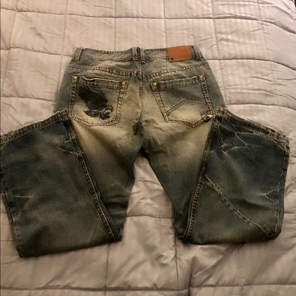 Armani Exchange Faded Jeans. - Picture 2 of 8
