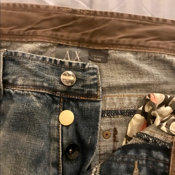 Armani Exchange Faded Jeans. - Picture 8 of 8
