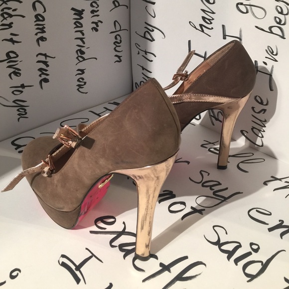 Betsey Johnson Heels Pumps new - Picture 4 of 6
