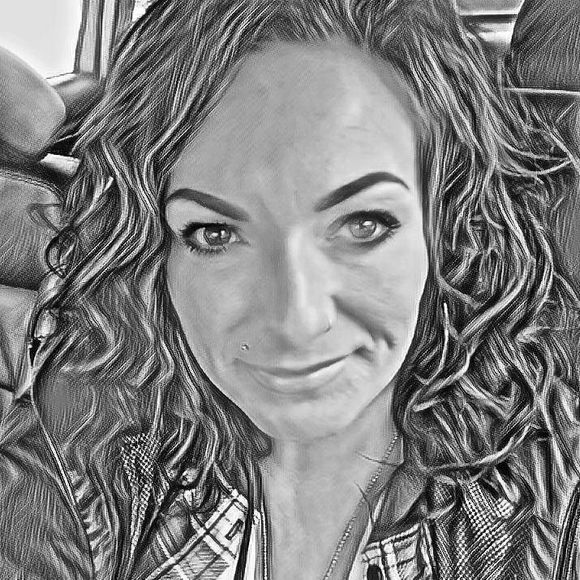 Meet your Posher, Jennikka - Picture 1 of 1