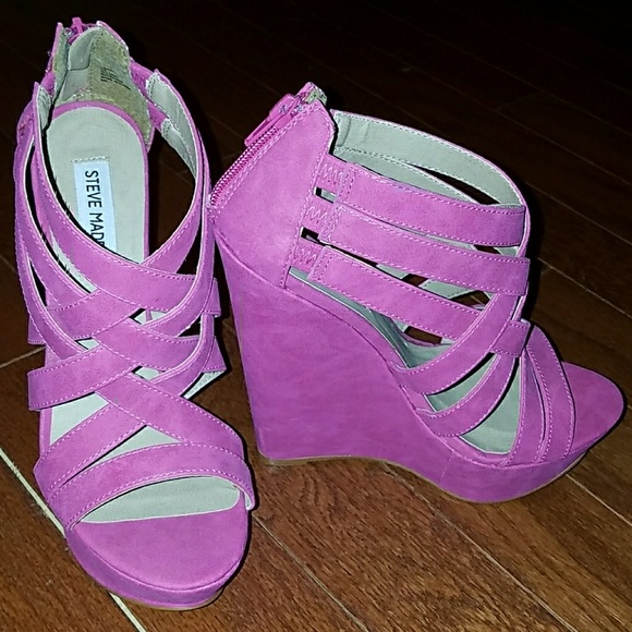 Steven Madden Fuschia Wedges - Picture 1 of 2