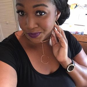 Meet your Posher, Alison