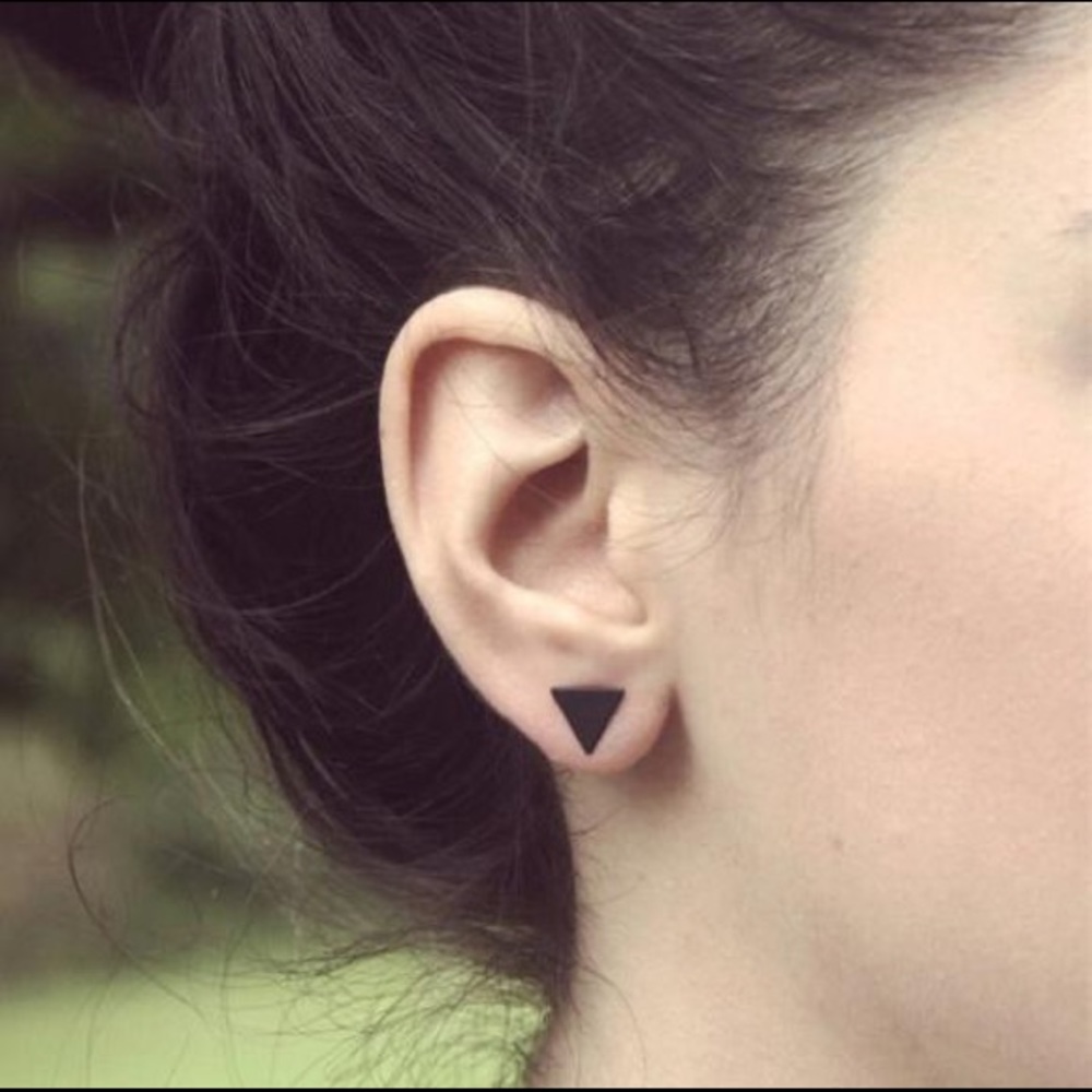 Sleepy Hollow Black Triangular geometric Earrings
