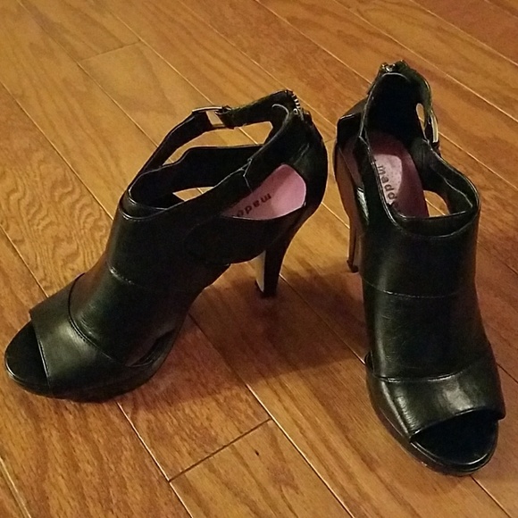 Madden Girl Heels - Picture 2 of 2