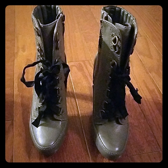 DKNYC BOOTIES - Picture 1 of 3