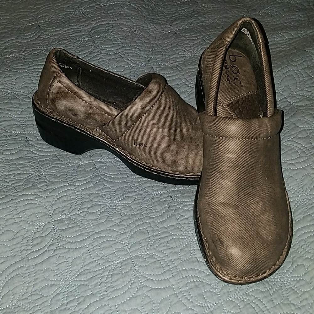 Boc gray wedge shoes