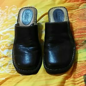 💕 Born Clogs 💕