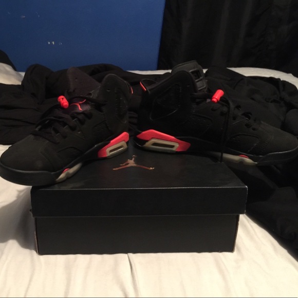 Air Jordan 6’s - Picture 2 of 2