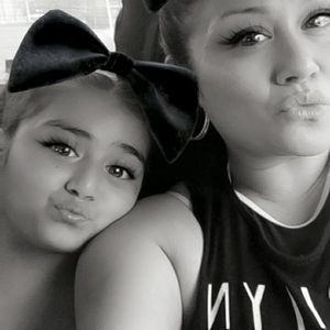 Meet your Posher, Crystal