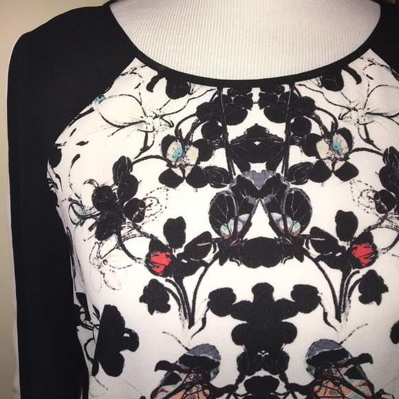 Great top by Kensie with cut out in back - Picture 4 of 7