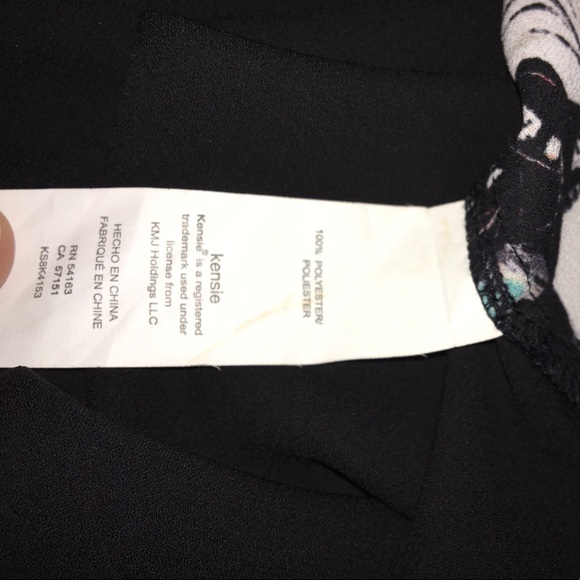 Great top by Kensie with cut out in back - Picture 7 of 7