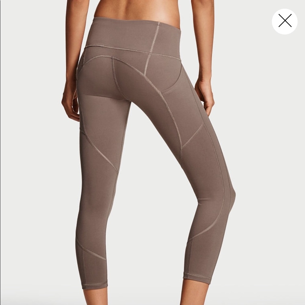 Knockout by Victoria Sport Pocket Capri