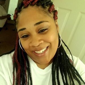 Meet your Posher, Alexis