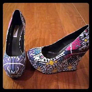 Steven Madden wedges