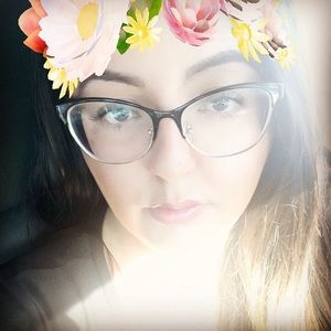 Meet your Posher, Vanessa