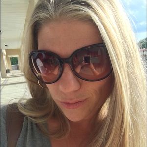 Meet your Posher, Allison