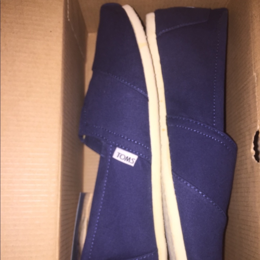 Men’s Blue Toms size 11-Like new