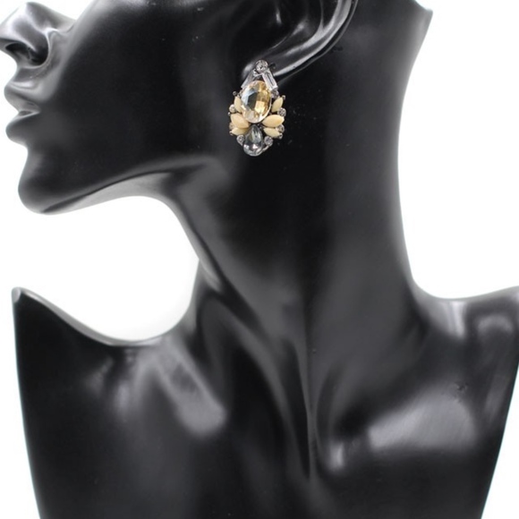 SOLD OUT - Picture 3 of 4