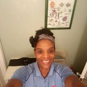 Meet your Posher, Aline