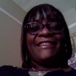 Meet your Posher, Roxanne