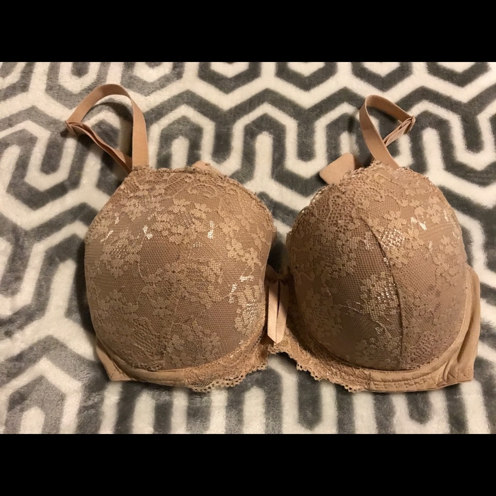Nude bra Demi cut
