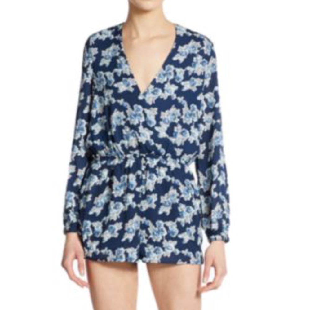 Love Sadie Floral Print Keyhole Short Jumpsuit